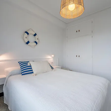 Primera Linea De Playa En * Valdoviño