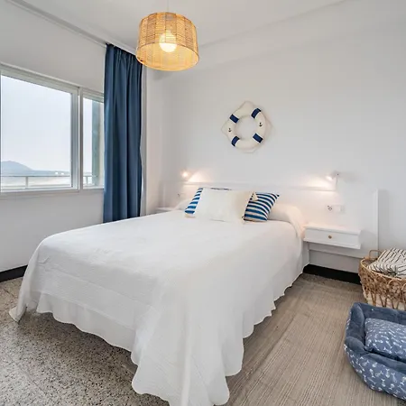 Primera Linea De Playa En Apartment Valdoviño