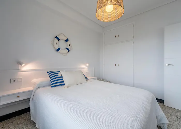 Primera Linea De Playa En * Valdoviño